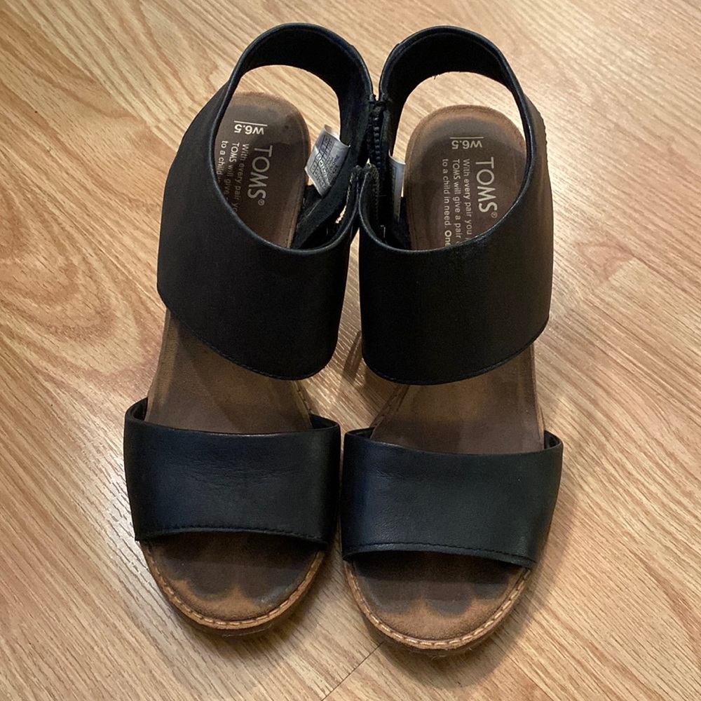 Toms Black Leather Sandals